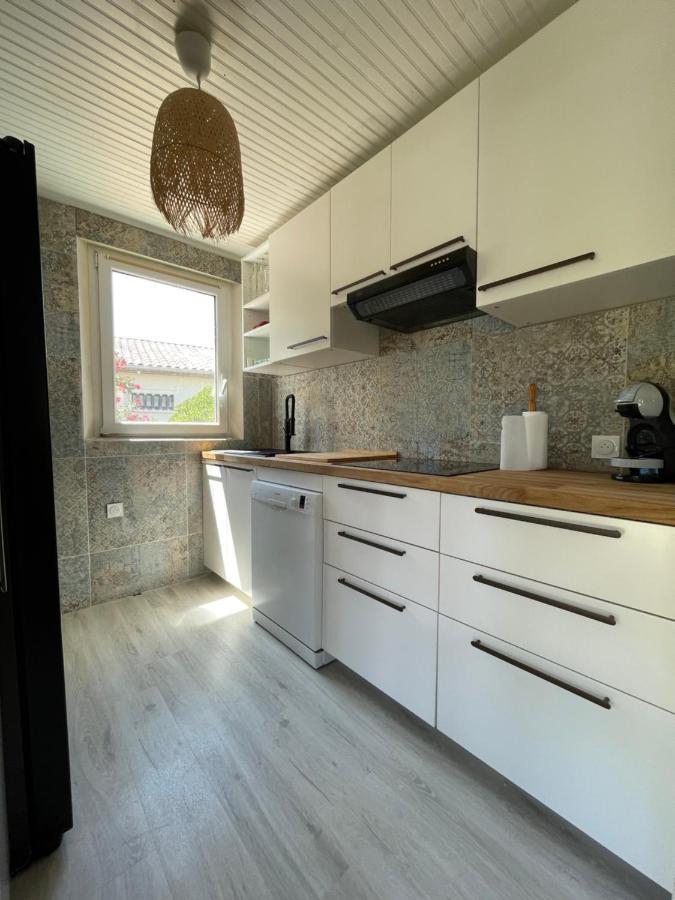 Villa Lcsm Et Studio Фронтиньян Экстерьер фото