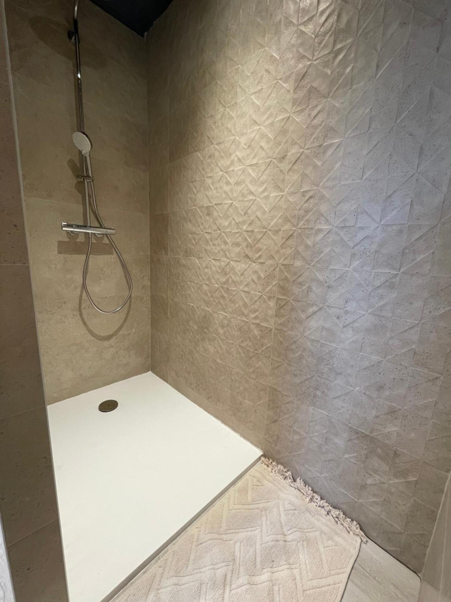 Villa Lcsm Et Studio Фронтиньян Экстерьер фото